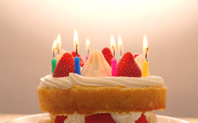 1歳の誕生日ケーキを用意する2つの方法